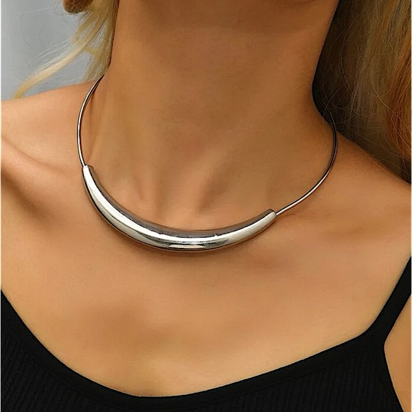 Silver Cuff Solid Choker - Picture 2 of 4